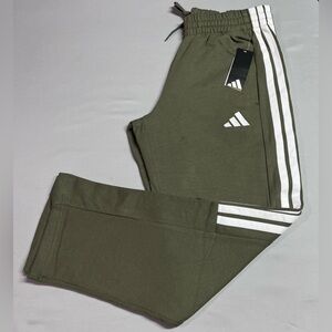 Adidas Men's 3 Stripes Essentials Track Pants Size Medium NWT